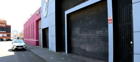 Man Shot Dead in Badalona Bar Amid Extortion Attempt