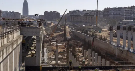 La Sagrera’s Final Stretch Spurs Investor and Local Concern