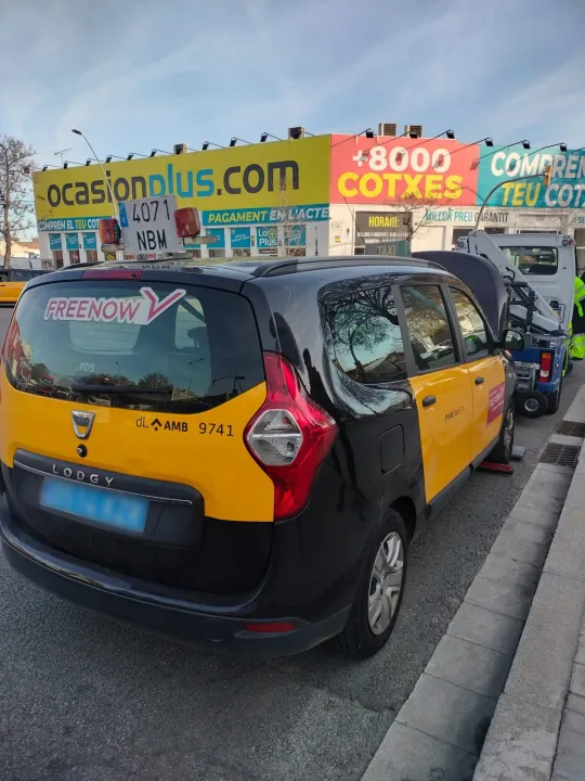 Fake Taxi Driver Arrested in Barcelona for Drug Use