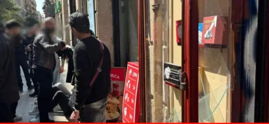 Barcelona Police Officer’s Phone Stolen During El Born Arrest