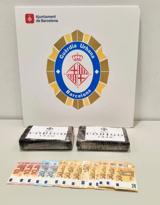 Driver Arrested With 2.4kg Cocaine After Parking Badly