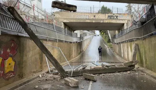 La Garriga Rail Bridge Beam Collapses Amid R3 Line Works