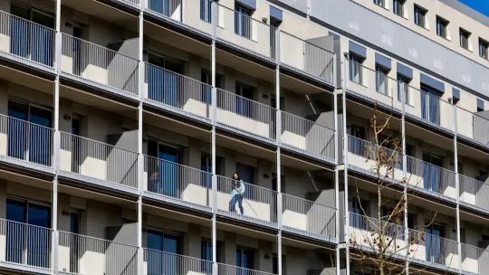 Firms Sell 12,000 More Homes Than Bought in Catalonia