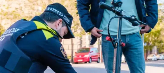 Minor on E-scooter Arrested for Snatching Phones in Barcelon