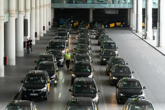 Catalan Taxi Law to Restrict Vtcs Advances in Parliament