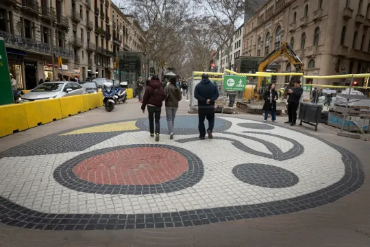 Historic Barcelona Streetlight Found for Sale in Flea Market