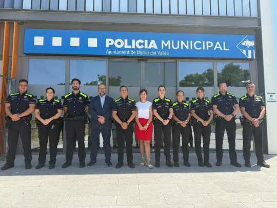 Barcelona Area Police Forces Break 20% Female Officer Mark