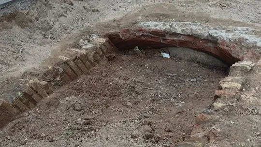 Civil War Shelter Found Under Hostafrancs Street