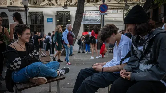 Study: 75% of Barcelona Youth Use Spanish in Leisure