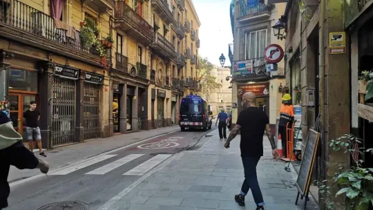 Ciutat Vella Cleaning Plan to Tackle Grime and Odours