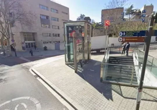 Thief Caught After Phone Robbery at Barcelona Hospital