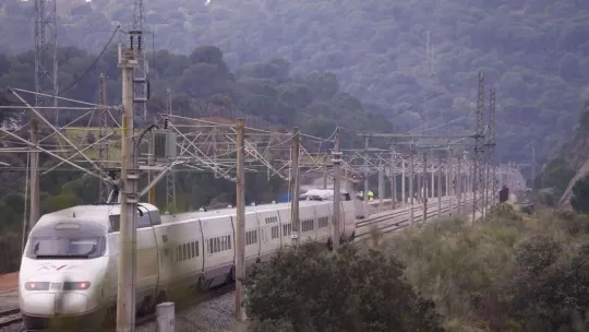 Train Evacuated in Barcelona Tunnel After Electrical Fault