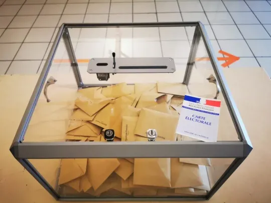 Perpignan Election: Far-right Mayor Aliot Faces Four Foes