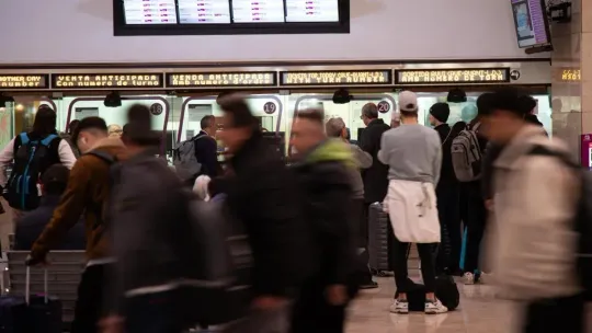 Renfe Fires Sants Clerks Over Free Ticket Fraud Scheme