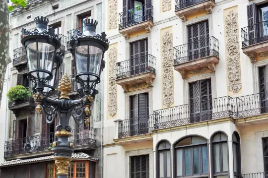 Las Ramblas Lampposts Reveal Medieval Barcelona Secret