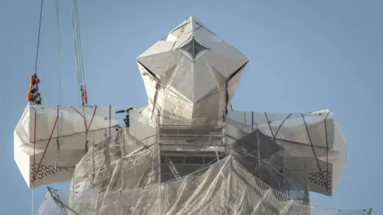 Sagrada Família Reaches Full Height With Final Spire Cross