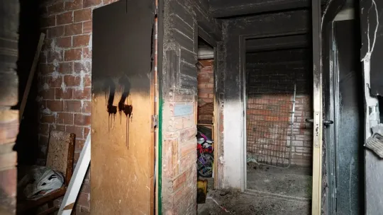 Manlleu Fire Investigation: Teens Suffocated in Accidental Blaze