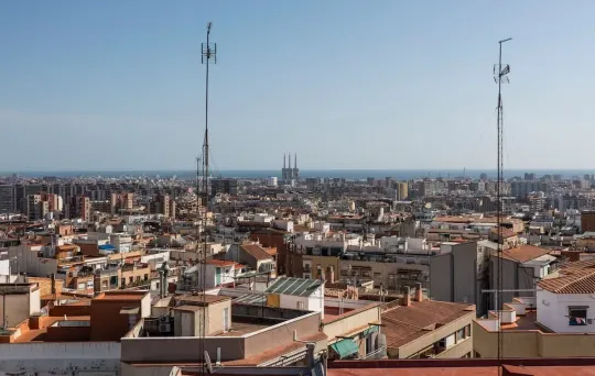 Collboni: Ban Non-EU Second Home Buyers in Barcelona