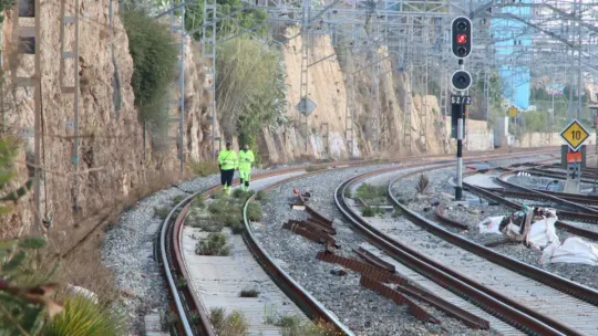 Govt Hits Back at Junts on Rodalies Crisis