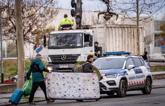 Zona Franca Homeless Camps: Police Clear Remaining Rough Sleepers