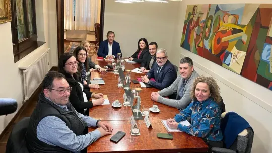 Lleida-Monzón Commuter Line: Mayors Unite to Demand New Service