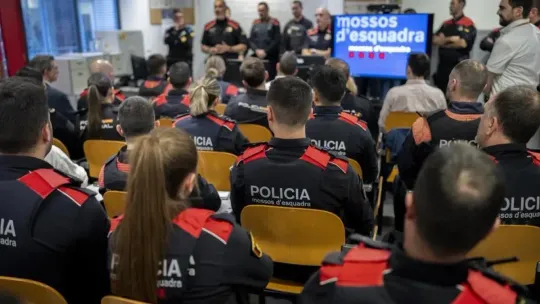 Mossos d’Esquadra Pay Rise: Unions Secure €4,000 Boost