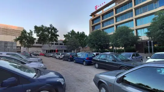 Tísner Square Transformation: New Sports Hub for Poblenou