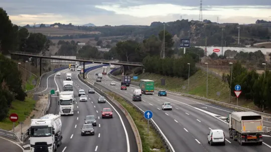 Catalonia Road Maintenance Staff Halved in a Decade, Sparking Safety Crisis