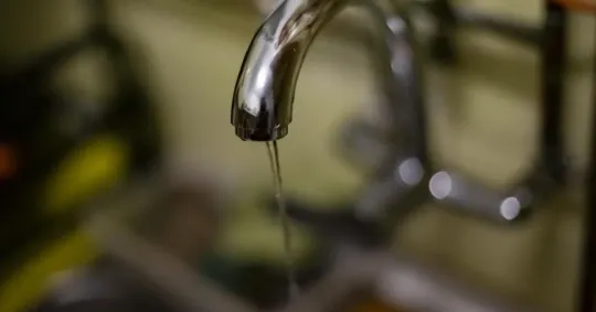 AMB Water Management Tender: €1 Billion Contract for Eight Towns