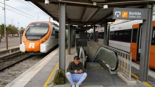 Rodalies R1 & RG1 Suspended Barcelona-Badalona Jan 3-11