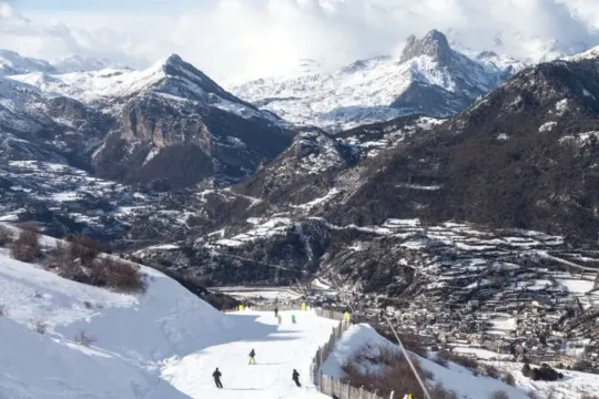 Three Hikers Killed in Aragonese Pyrenees Avalanche