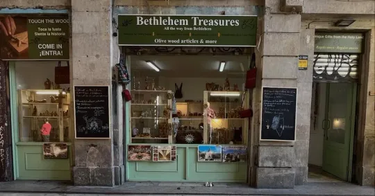 Historic Palestinian Christmas Shop in Barcelona’s Gothic Quarter