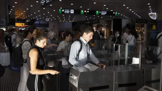 Spain’s €60 National Transport Pass Launches Jan 19 – Excludes Barcelona Metro, Bus and Tram