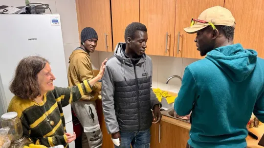 Badalona Retiree Hosts Two Evicted Men From B9 Settlement