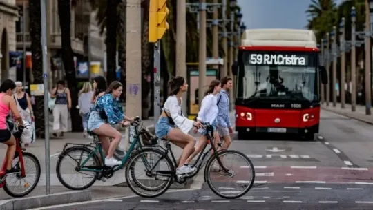 Barcelona Cycling Fines Reach €500 for Pavement Riding