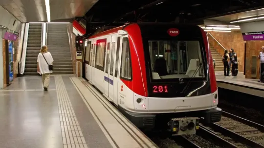 Barcelona Metro L2, L3 Lines Disrupted by Heavy Rains