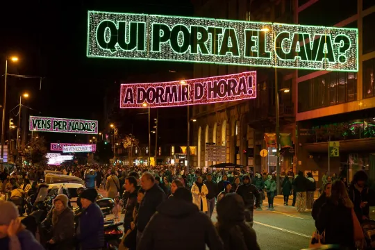 Barcelona’s Aragó Street Christmas Lights Designed in Latin