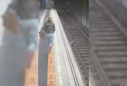 Barcelona Metro Rescue Saves Man From Tracks