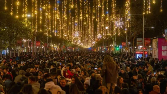 Barcelona Proposes Christmas Lights Crowd Plan After 46,000