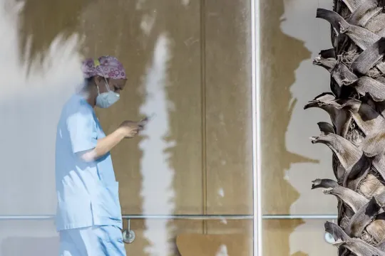 Catalonia Reinstates Mask Mandate in Health Centers