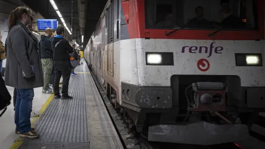 Barcelona Rodalies Trains Halted by Signaling System Failure
