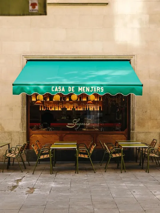 Bodega Sagarra Reopens in Barcelona’s El Raval