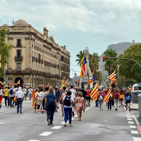 Barcelona Mandates C2 Catalan for New Interim Teachers