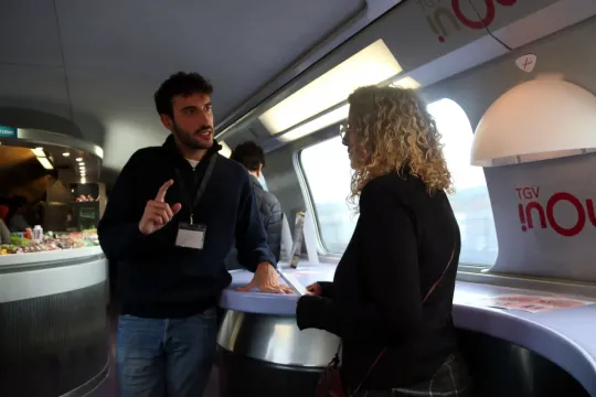 SNCF Offers Free Catalan Lessons on Paris-Barcelona TGV