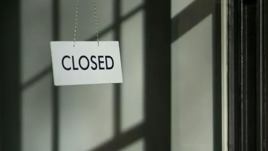 Barcelona Restaurant Crisis Deepens as Iconic Eateries Close Amid Rising Costs