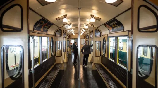 Vintage Trains Draw Huge Crowds at Barcelona’s Centenary Metro Exhibition