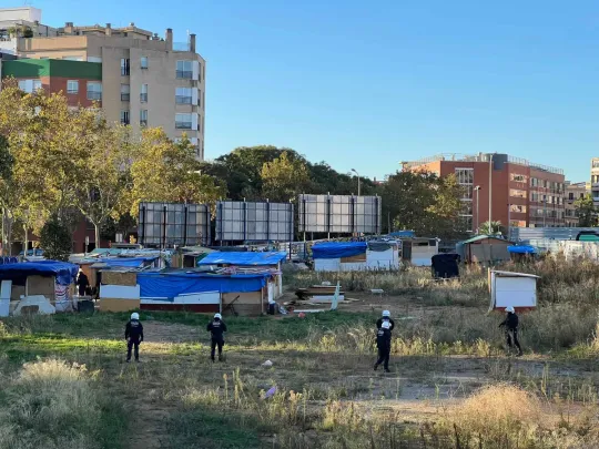 Barcelona Homeless Crisis Deepens as 1 in 5 Settlement Residents Are Children