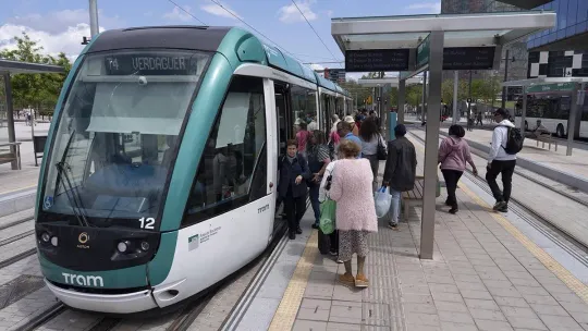 Glòries Tram Stop Hits 7,000 Daily Riders After Expansion