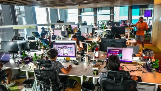 Barcelona Faces Major Workforce Shift: AI Cuts Routine Jobs but Creates 10,000 Tech Roles