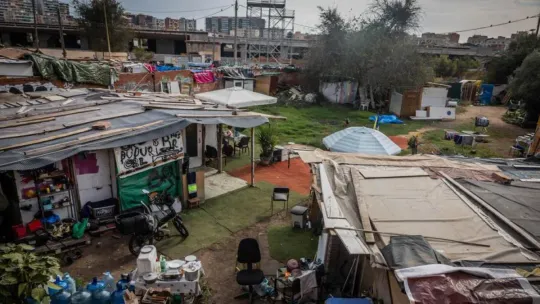 Barcelona Homelessness Soars 23%, Splits Allies